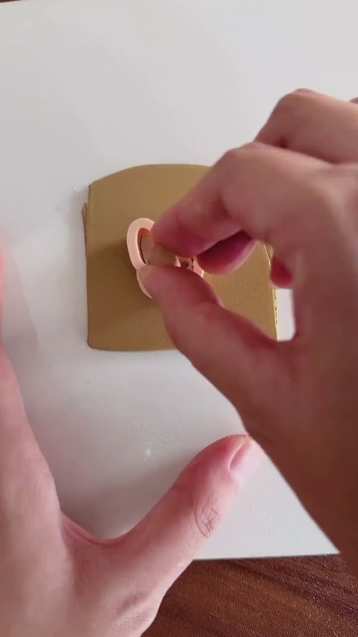 DE90 Etsy video | listing 4439695712 | sha256 24899b2b04320b03172231b9d119702bab3e8d7576f96dbc32502bf91060ac6e
