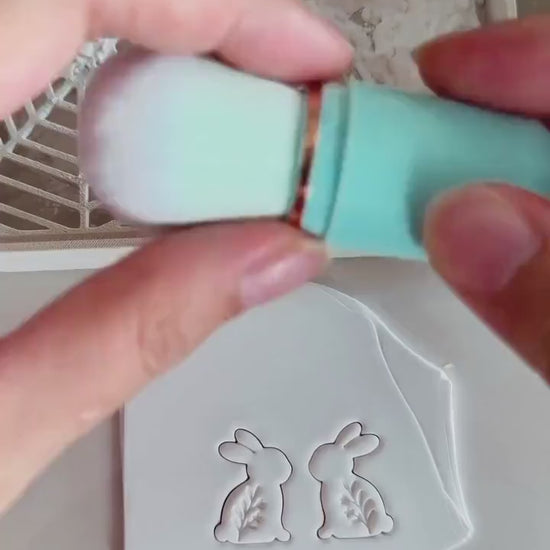DE90 Etsy video | listing 4456509218 | sha256 7243d3648b1f47995bb7df23b5a17c503028b1452856153c61bdd134d3f05799