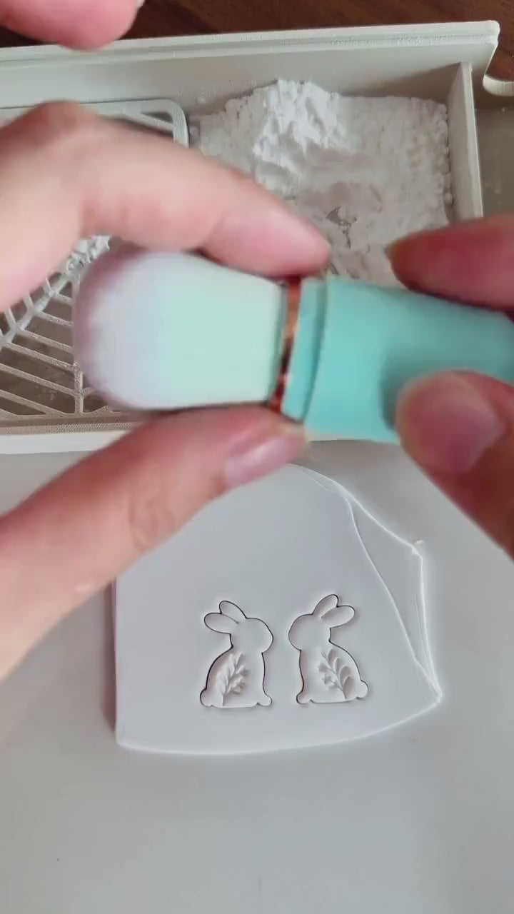 DE90 Etsy video | listing 4456509218 | sha256 7243d3648b1f47995bb7df23b5a17c503028b1452856153c61bdd134d3f05799